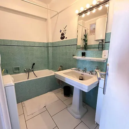 Studio In The Heart Of Les Pins With Magnificent Sea View Terrace Apartment